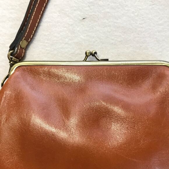 Patricia Nash cognac tan leather wristlet small purse with kiss closure - Picture 4 of 13